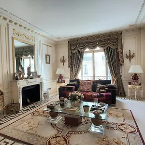 Luxe Paris